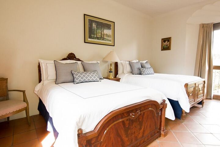 Room 4 of 41