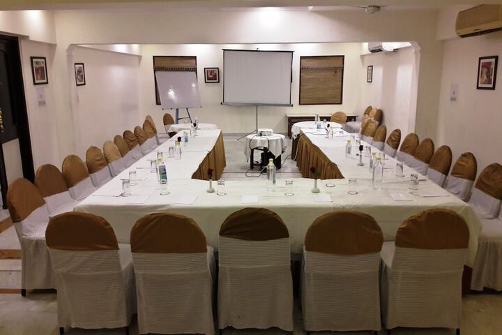 Ballroom/Hall 20 of 25