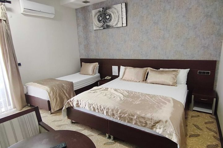 Room 21 of 68