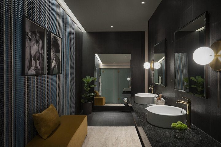 Room 41 of 57
