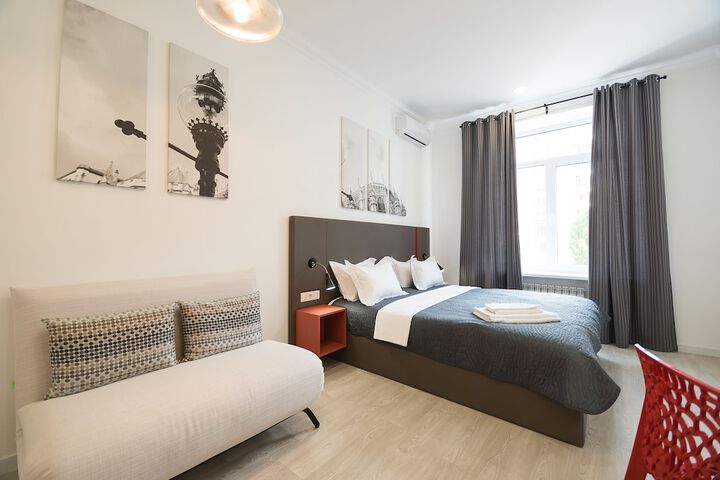 Room 25 of 214