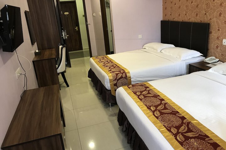 Room 6 of 37