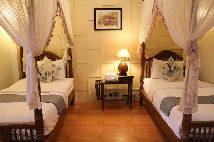 Room 25 of 139