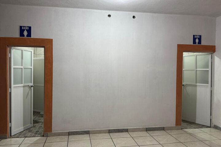 Room 15 of 27