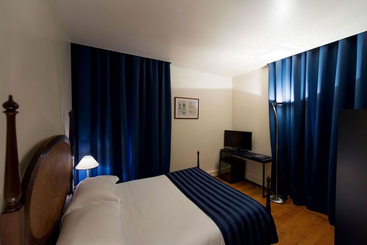Room 7 of 46