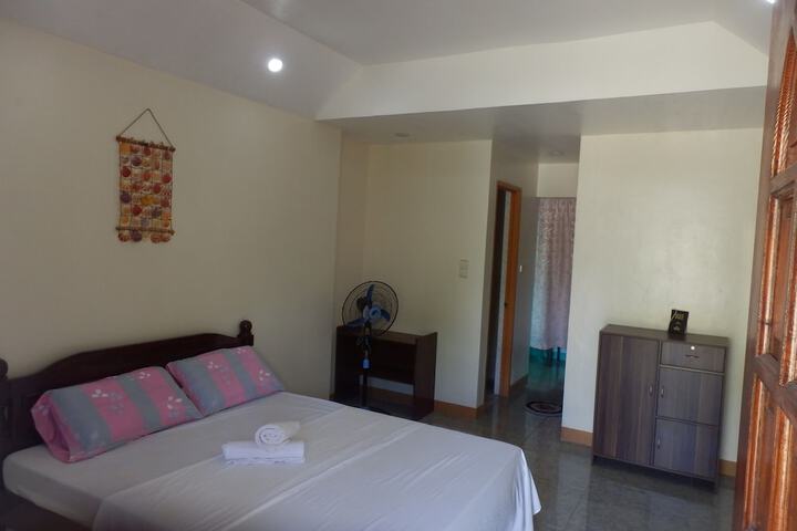 Room 10 of 63