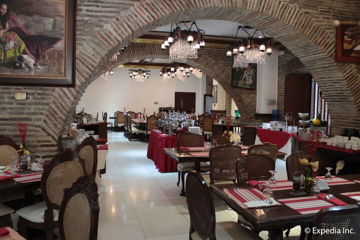 Dining 99 of 131