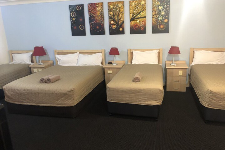 Room 19 of 53