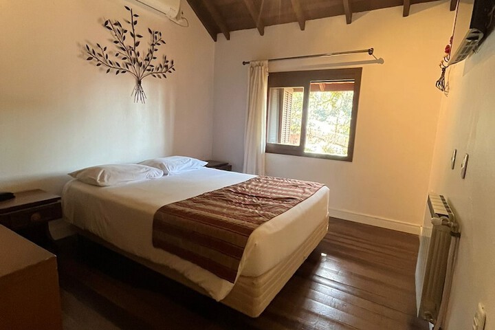 Room 10 of 53