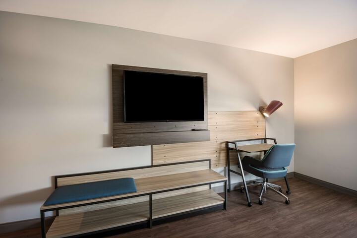 2 Queen Beds (4 of 10)