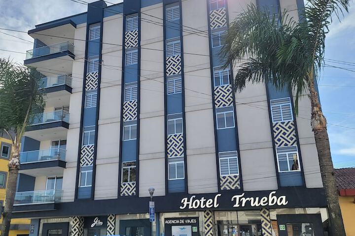 Exterior of Hotel Trueba