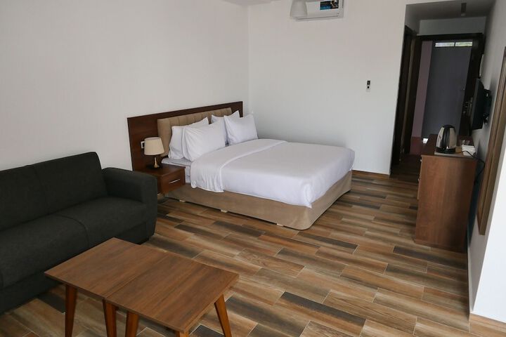 Room 11 of 49