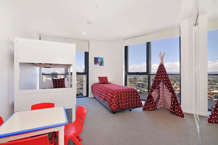 Room 14 of 53