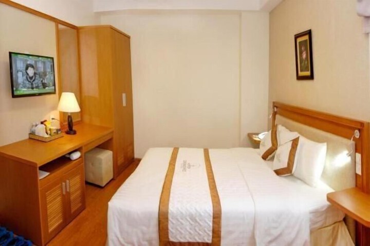 Room 14 of 49