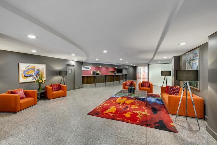 Entrance & Lobby