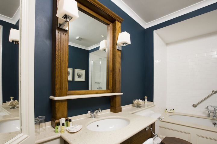Clean Restrooms