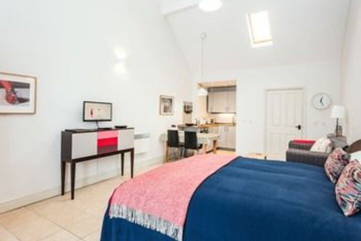 Room 10 of 49