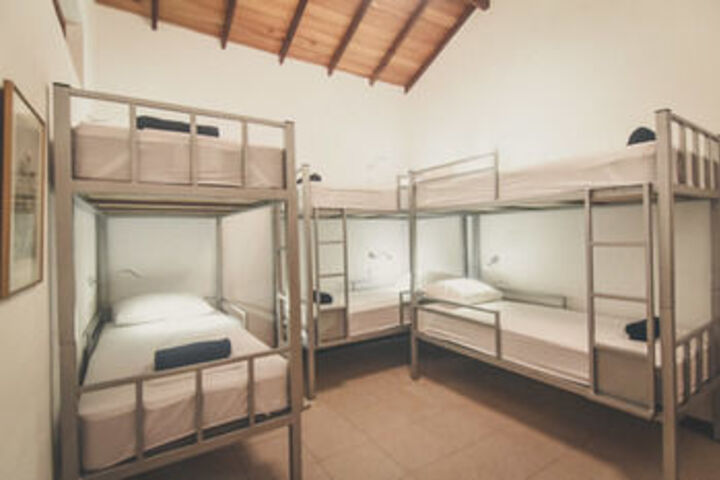Room 27 of 33