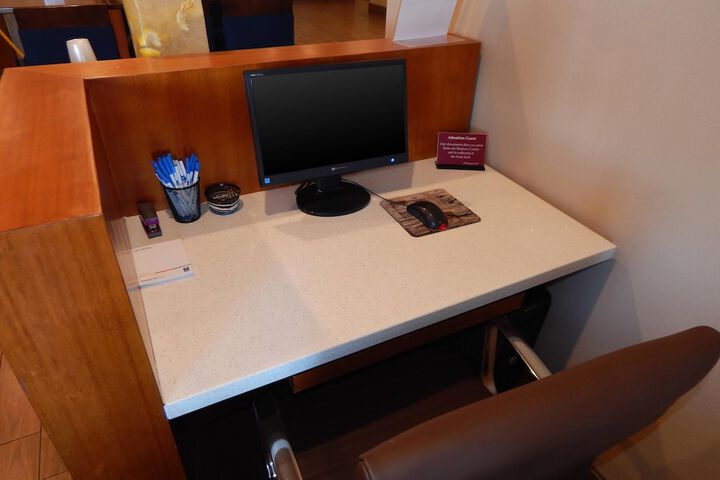 Business Center 30 of 46