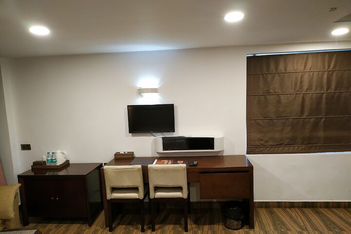 Room 22 of 82