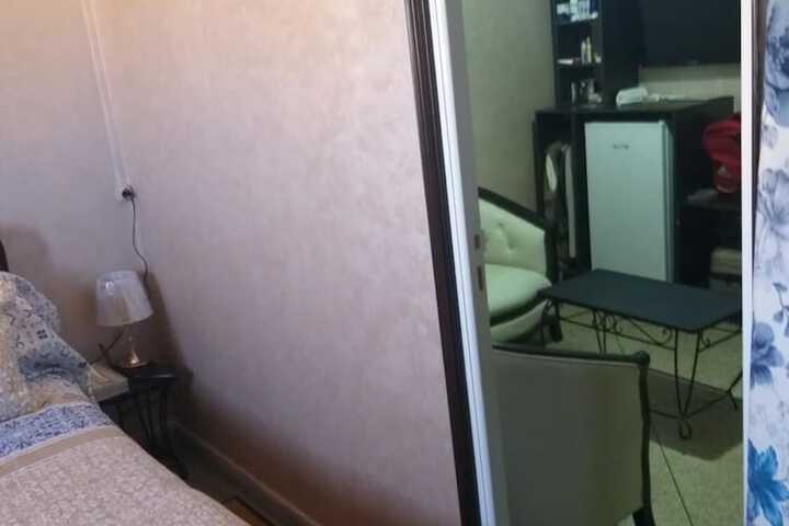 Room 10 of 45
