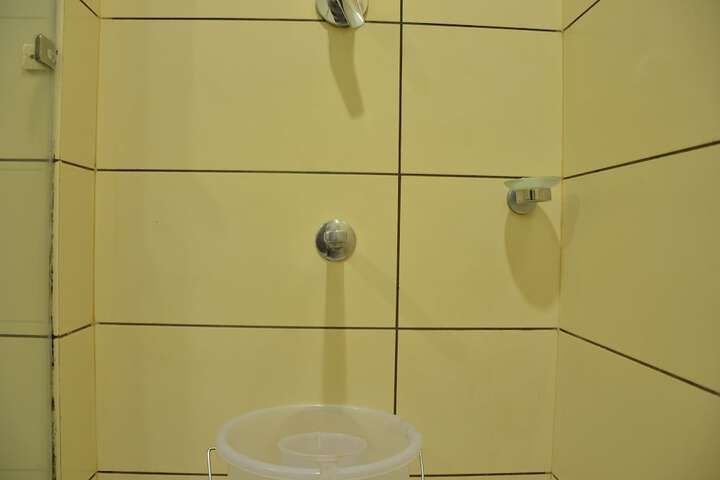 Room 16 of 42