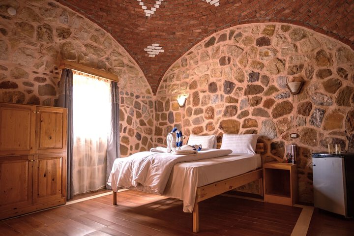 Room 14 of 43