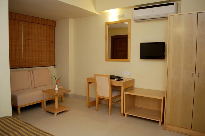 Room 13 of 22