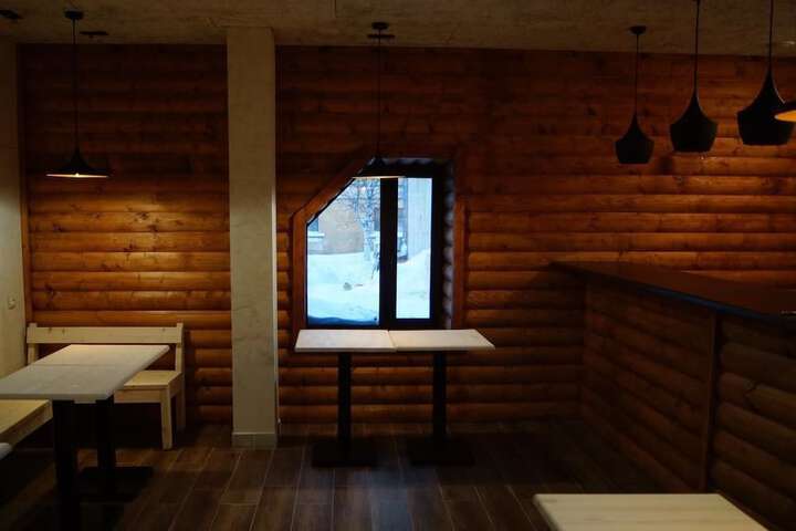 Room 7 of 13