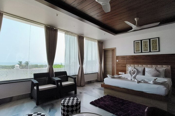 Room 5 of 25
