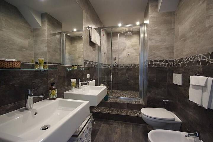 Clean Restrooms