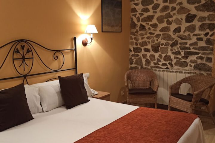 Room 8 of 40