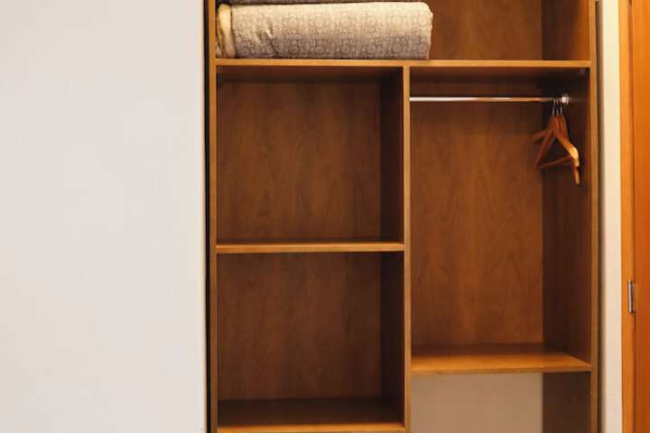 Room 12 of 43