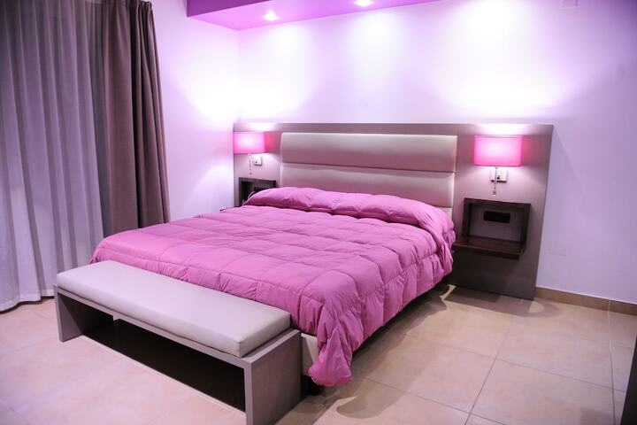 Room 2 of 31