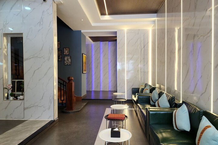 Hotel Interior 7 of 65