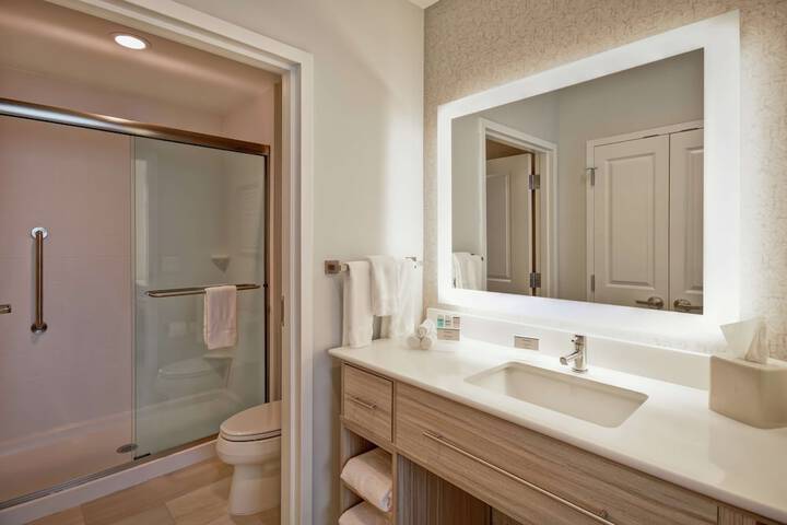 Bathroom shower