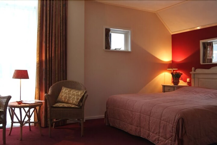 DROOMHOTEL T HEINENHOES