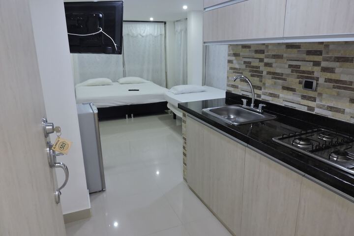 Room 2 of 96