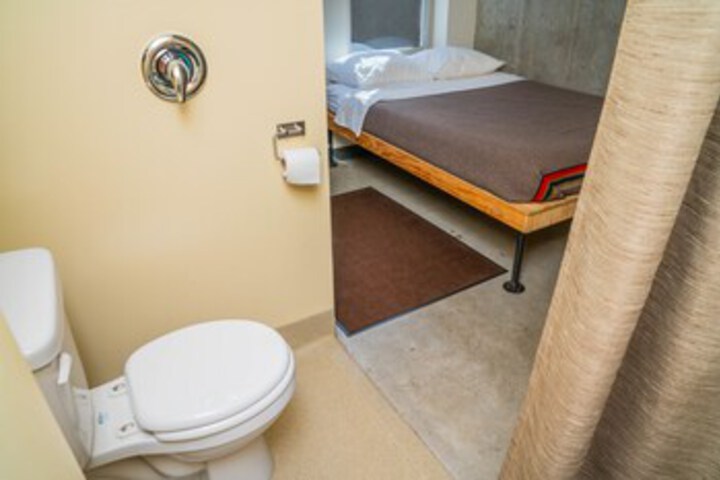 Room 2 of 16