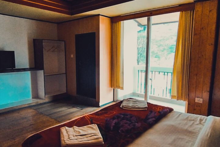 Room 36 of 46