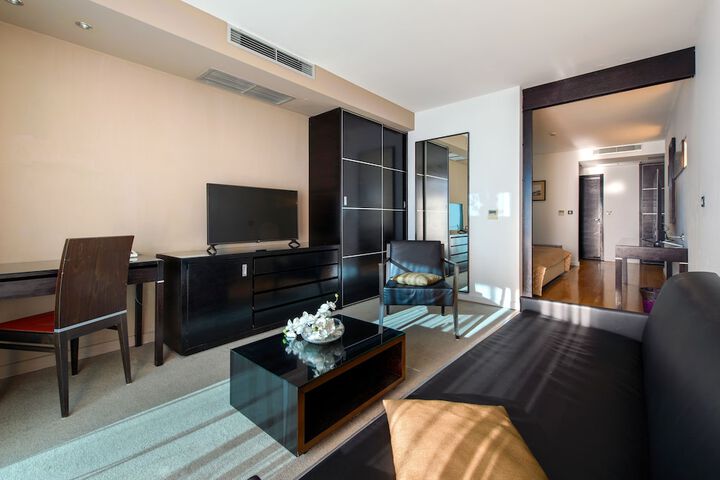 Room 41 of 143