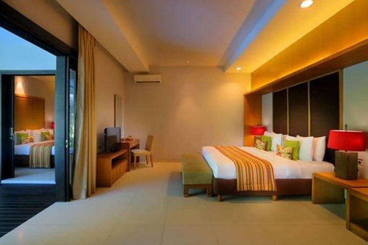 Room 7 of 28