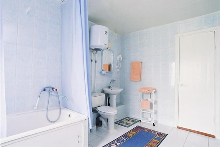 Room 15 of 17