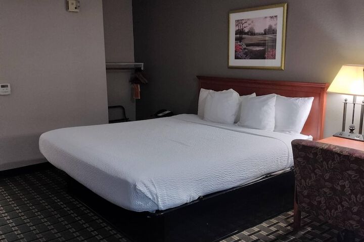 Room 114 of 190