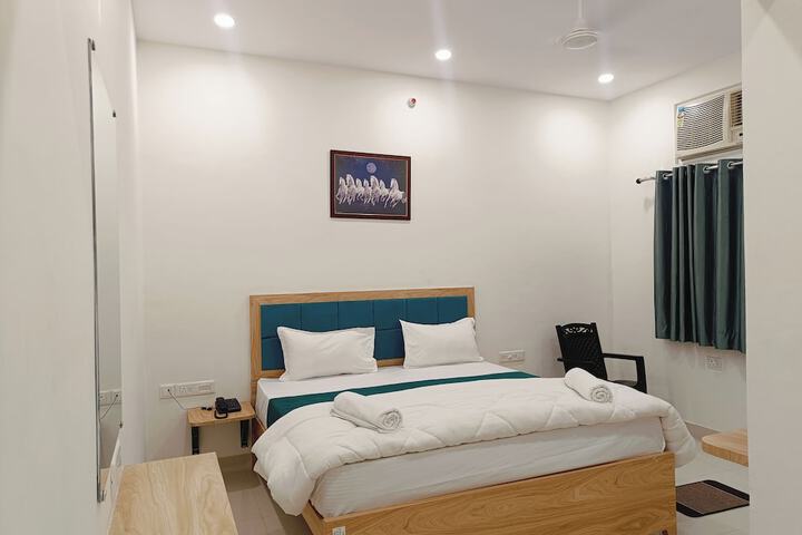 Room 7 of 31