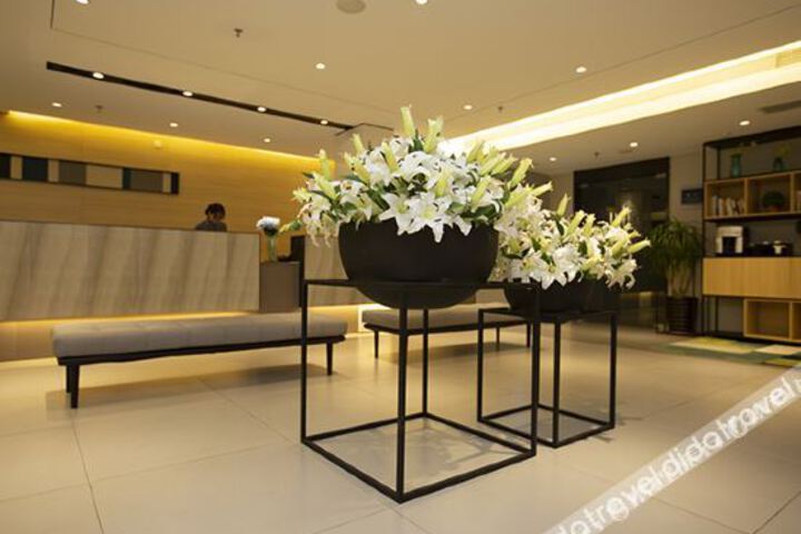 Hotel Interior 13 of 32