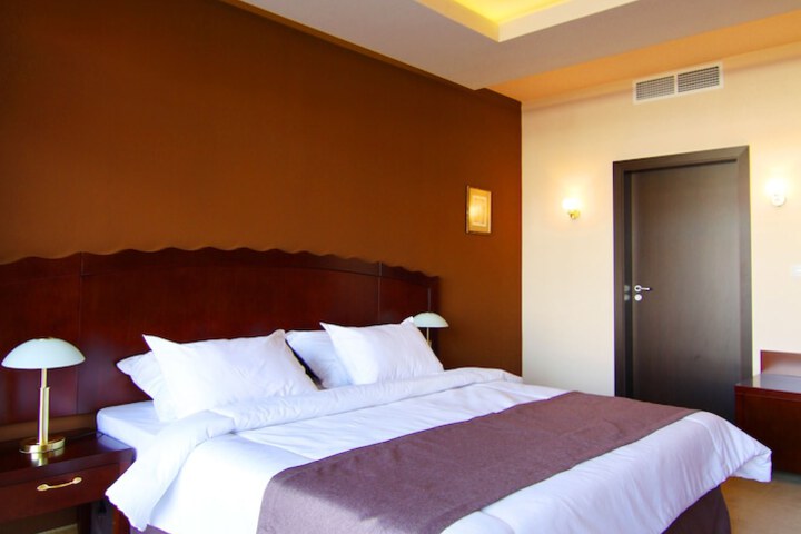 Room 13 of 63