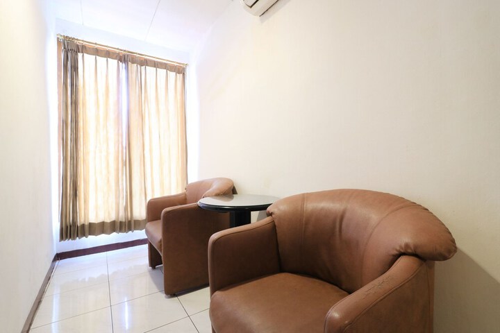 Room 14 of 25