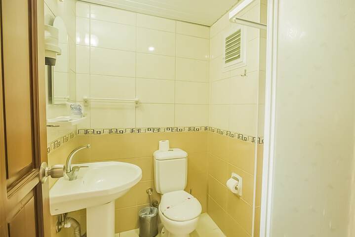 Clean Restrooms