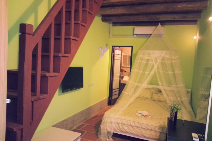 Room 3 of 13